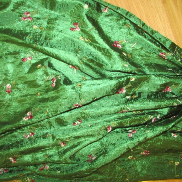 *3 for $25*  Silk Blend green embroidered scarf - Picture 2 of 5